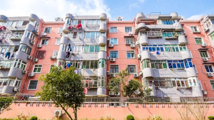 诸新三村外景图