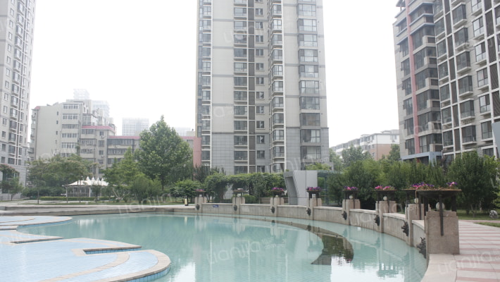 天津大学新园村外景图