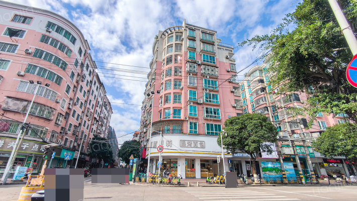 凤山商住楼外景图