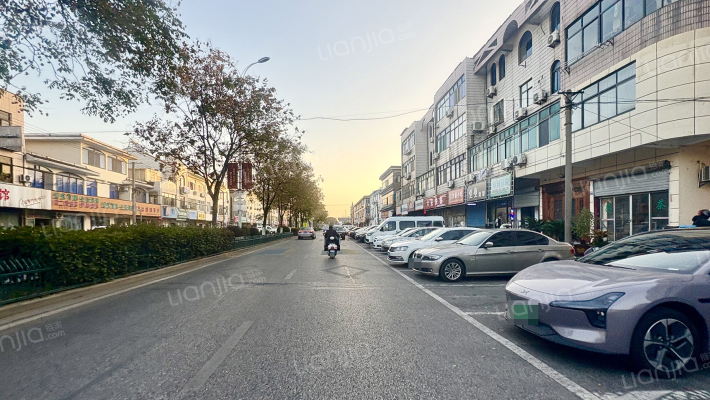 贸易新街外景图