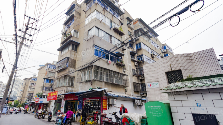 置业新村外景图