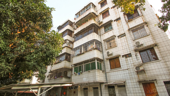 沙朗建行宿舍外景图