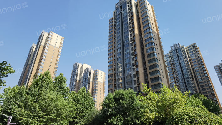 上河原著外景图