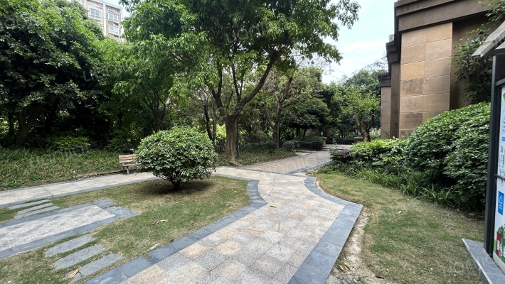 爵领欧城外景图