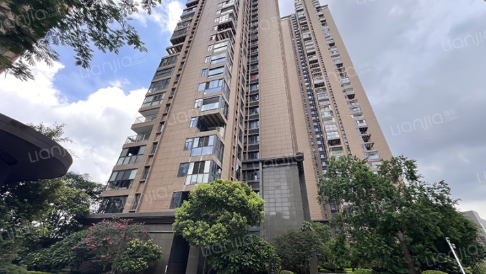 世茂珠江天鹅湾外景图