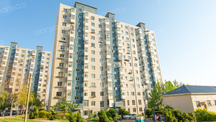 东翠鸣苑外景图