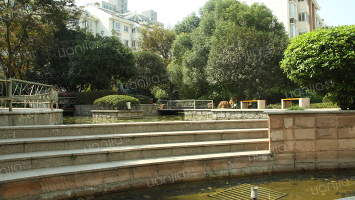 云锦美地丽云居外景图