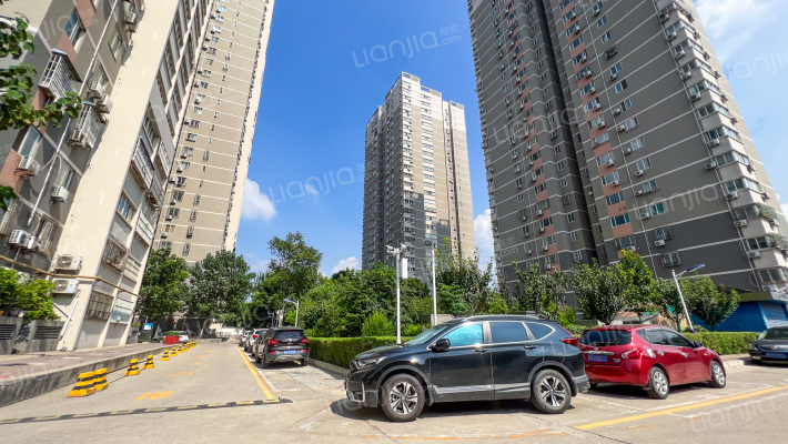 秦川社区22街坊外景图