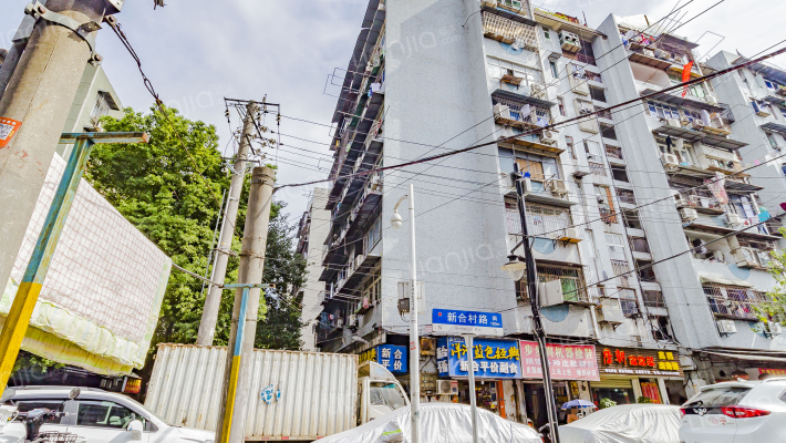 建设大道41到43号外景图