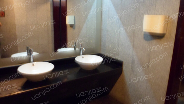 均瑶国际广场外景图