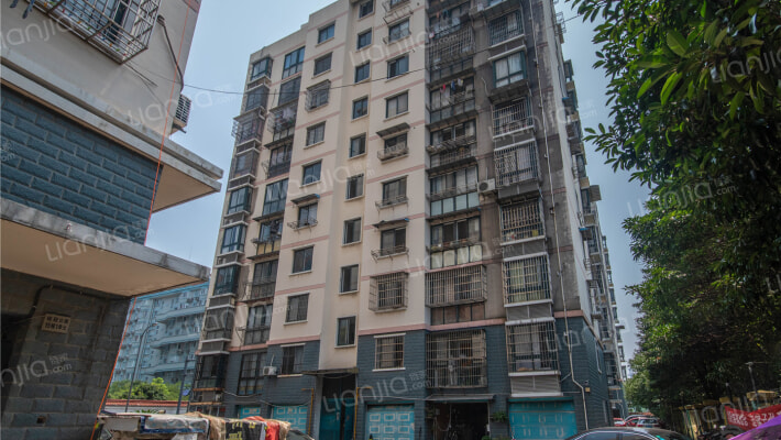 桂冠公寓一期外景图