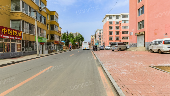 市医院宿舍外景图