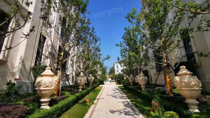 富春玫瑰园外景图