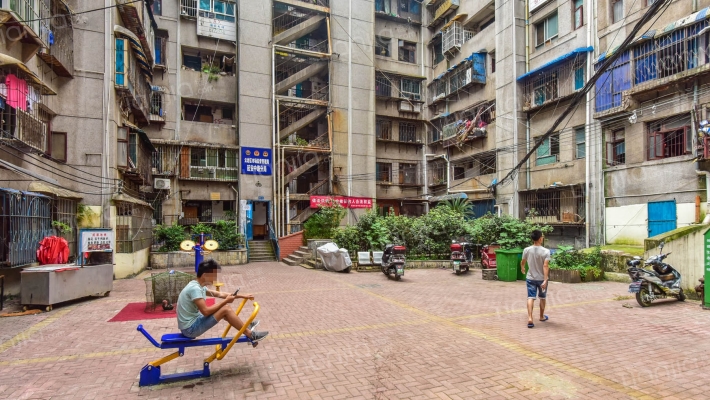 公园北路121号外景图