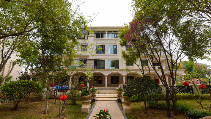 特房五缘尊墅外景图