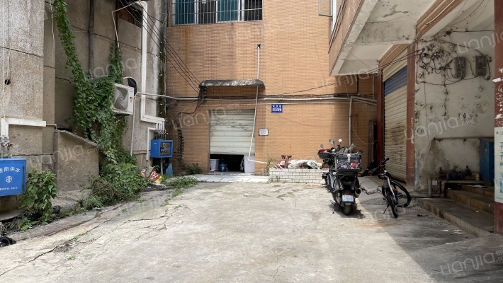 黄河路396号外景图