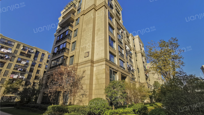 复地黄龙和山外景图