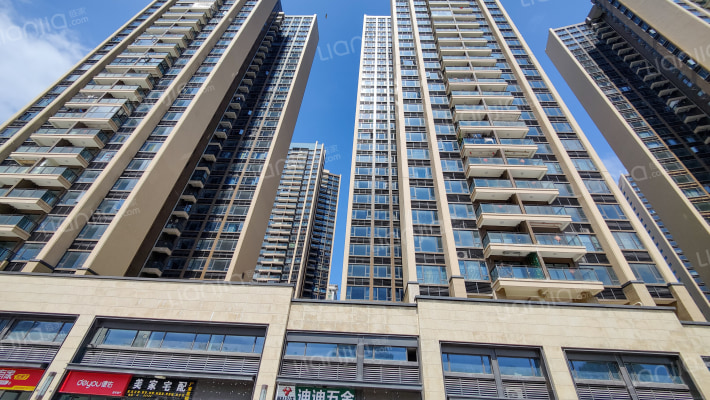 龙光玖龙湾外景图