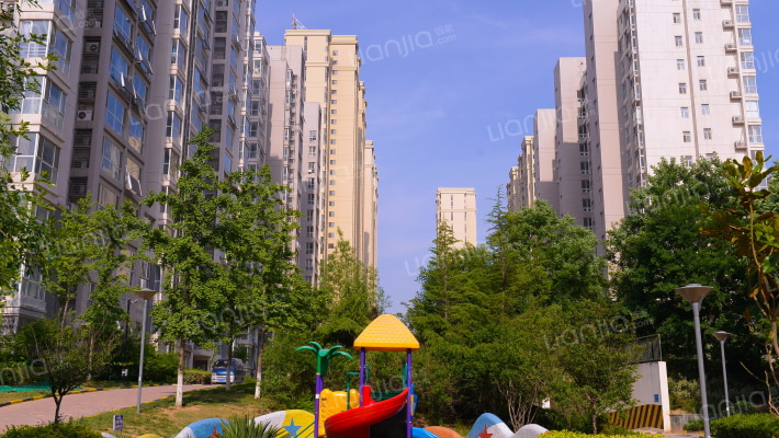 领秀城六区外景图