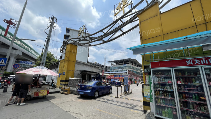 花溪大道北段710- 712- 714号外景图