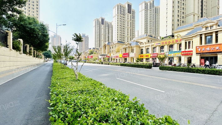 德润天玺东区外景图