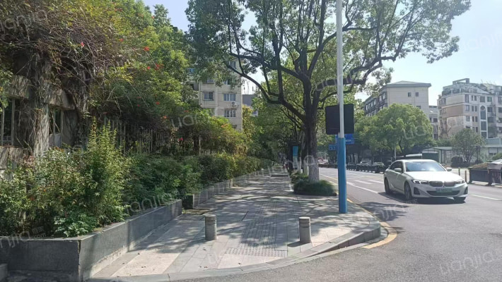 葡萄园小区外景图