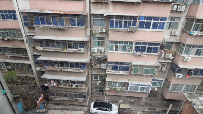 二纺配家属院外景图