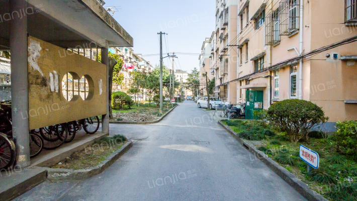 莘松六村外景图