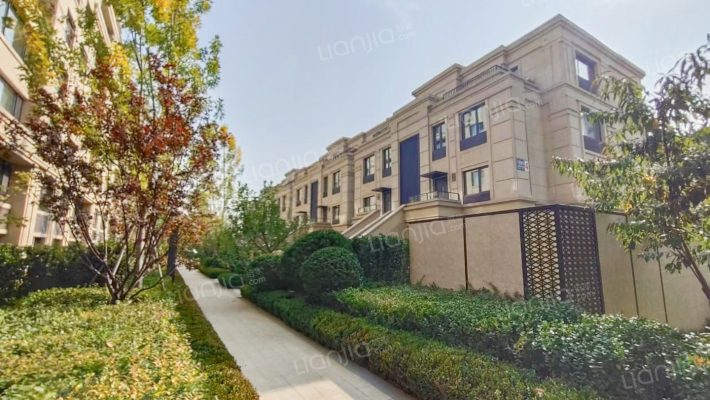 上东金茂府外景图