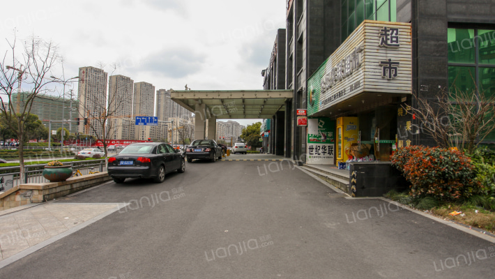 首南大酒店外景图