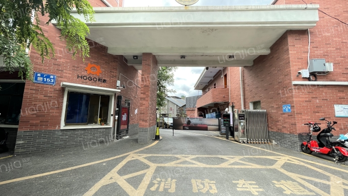 中国人民防空外景图