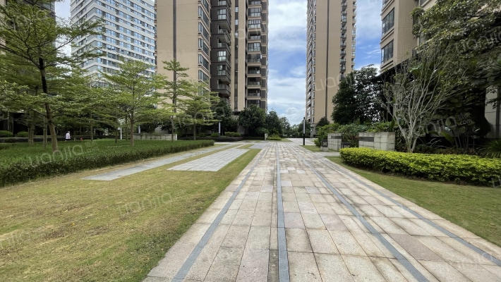 城投·首筑花园外景图