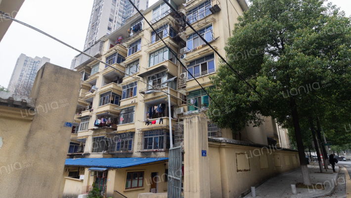 电子技校宿舍外景图