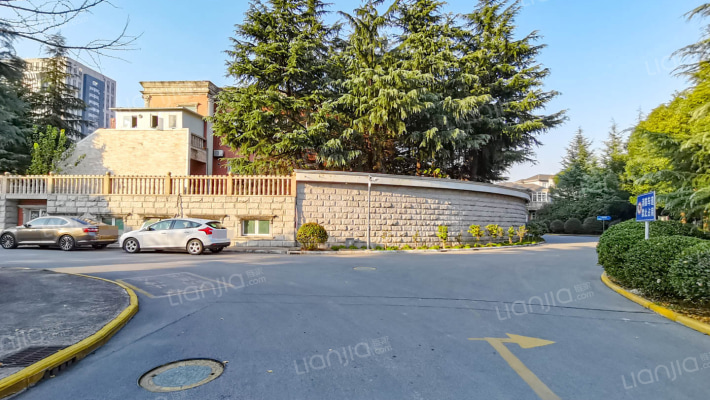 西郊世纪华城外景图