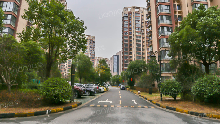 尹东八村二区外景图