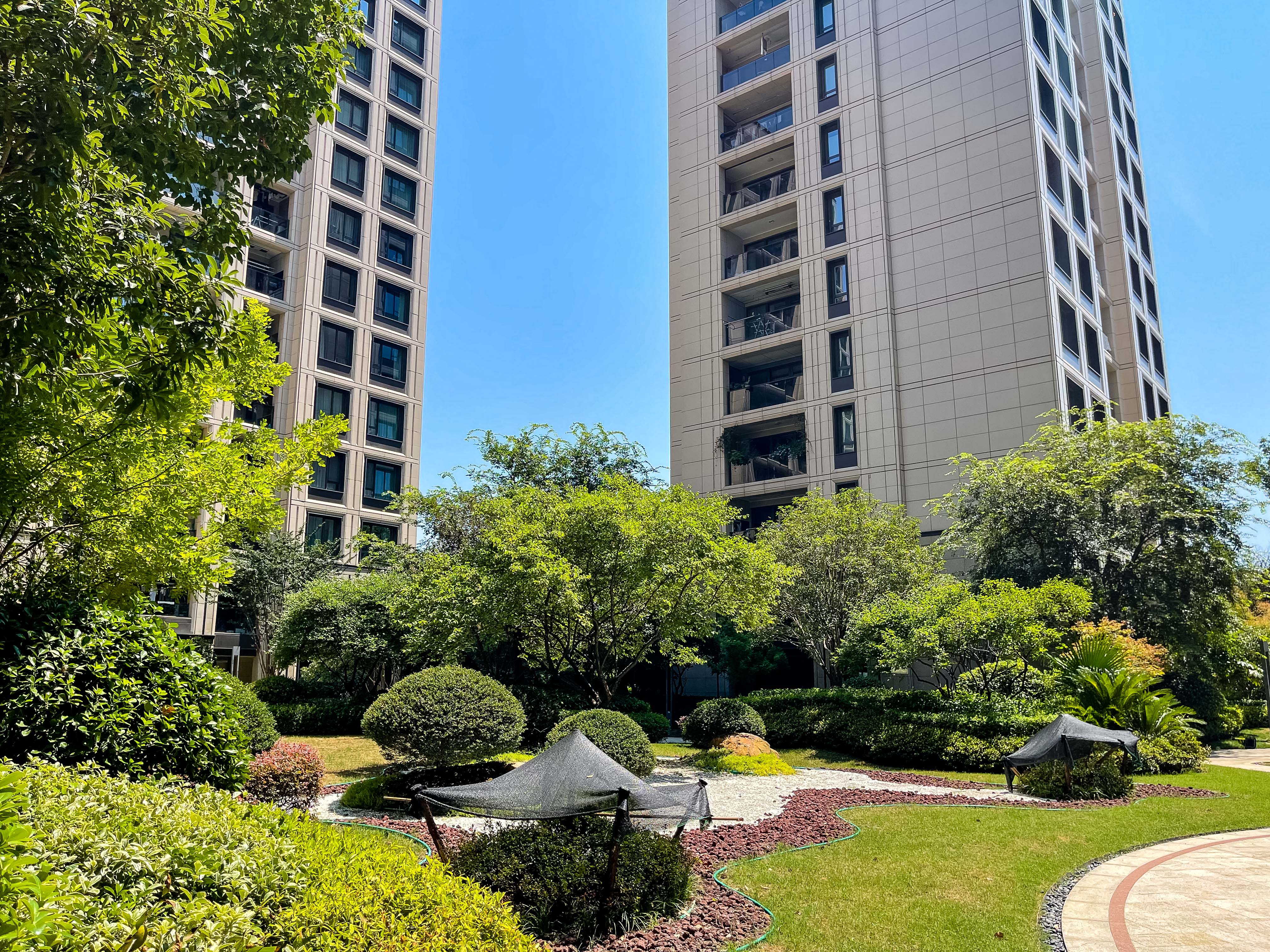 东城金茂府小区实景 5