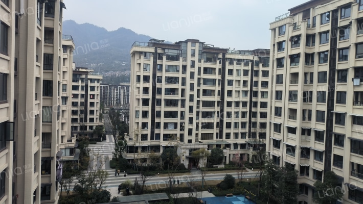 中建人居山水颐墅外景图