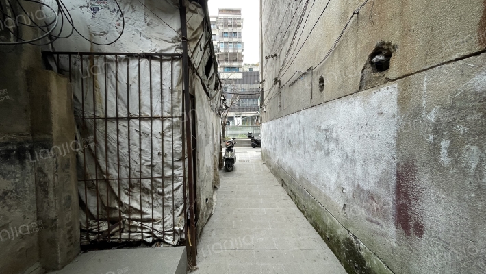 平桥巷8号外景图