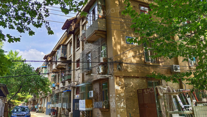 管庄东里外景图