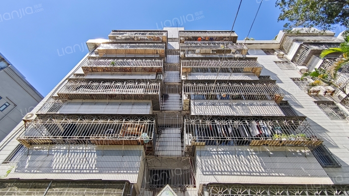 盐港园丁小区外景图