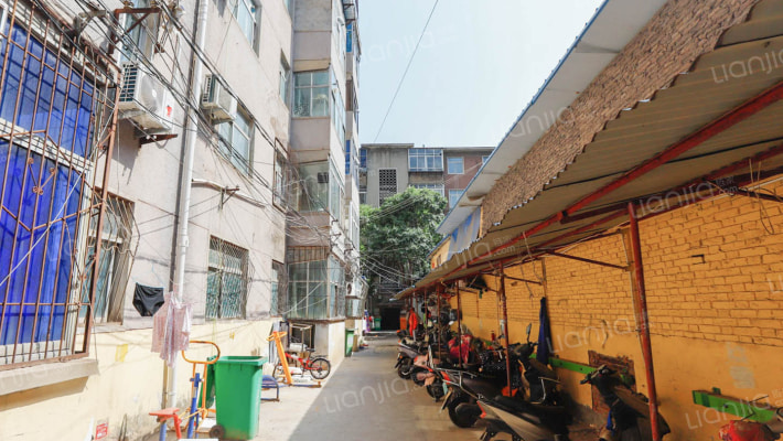 经七路9号院外景图