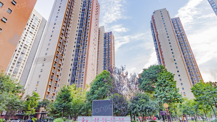 奥山世纪城V公馆外景图