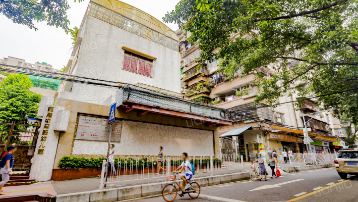 晓港中马路外景图