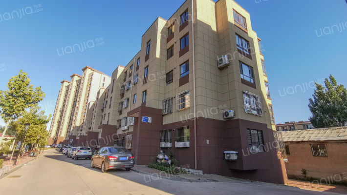 富贵学府外景图