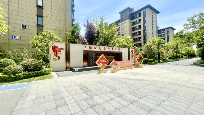 美的中骏雍景湾外景图