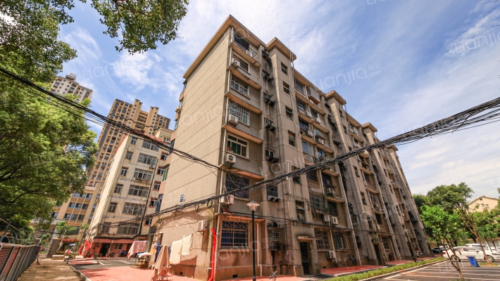 京山南路地矿局宿舍外景图