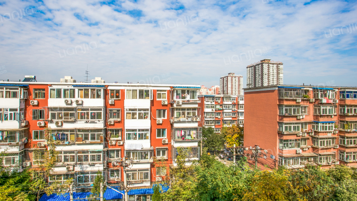 韩庄子二里外景图