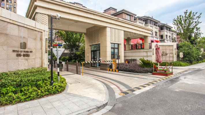 景瑞红翎台外景图