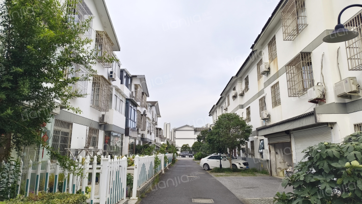 溪东新村一区外景图