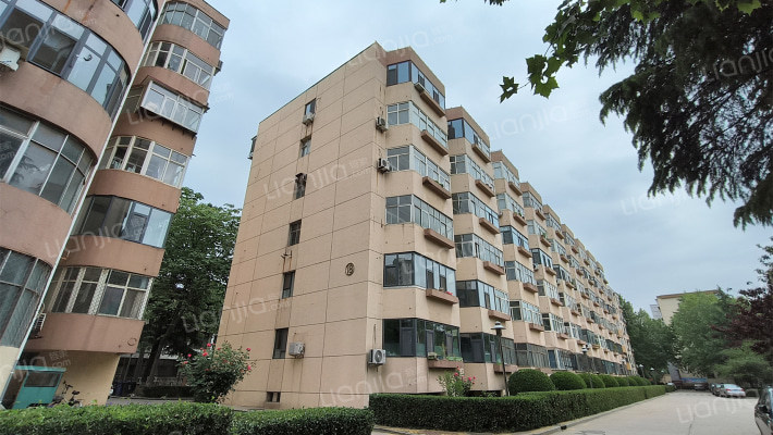 上安电厂生活区外景图